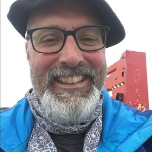 Meet your Posher, Laurence